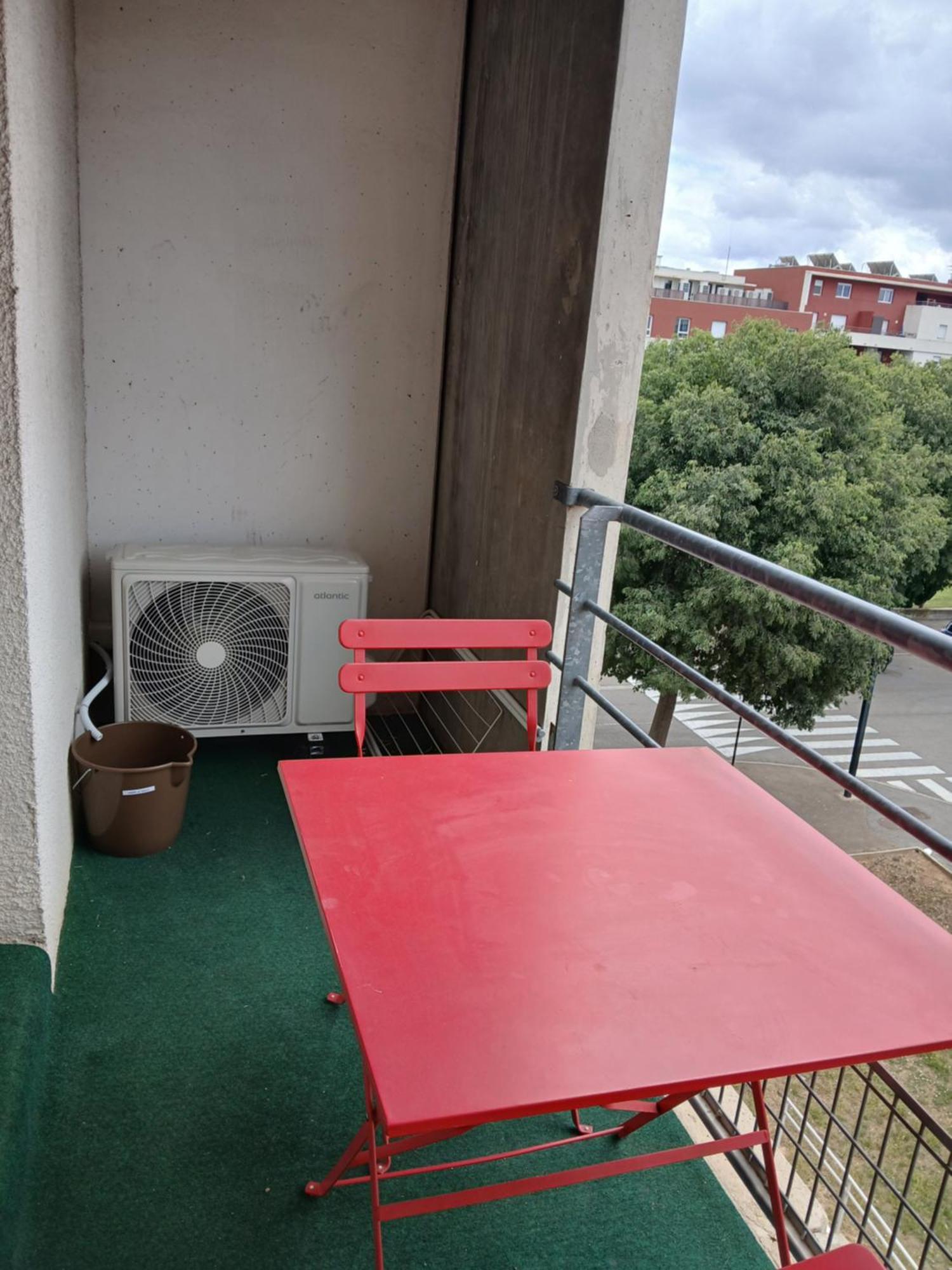 Costieres Climatise Parking Gratuit Lave Linge Loggia